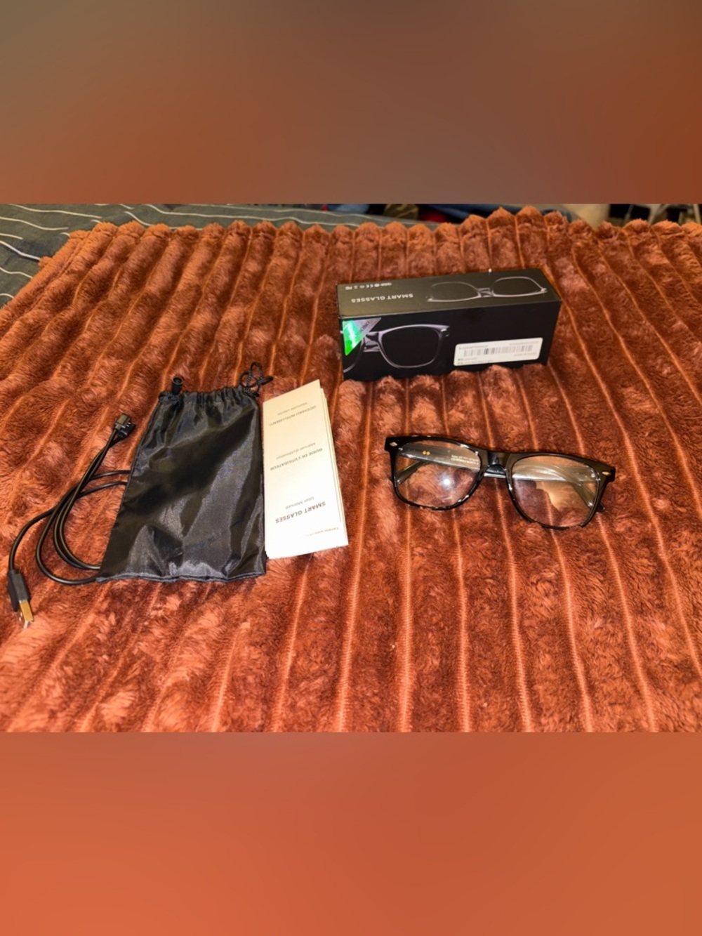 Black Tortoiseshell Smart Glasses with Case